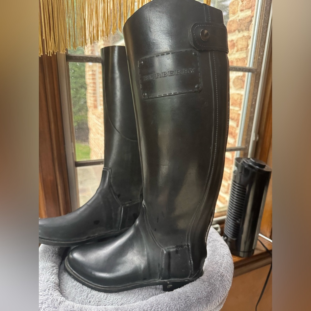 Burberry  High Rain Boots